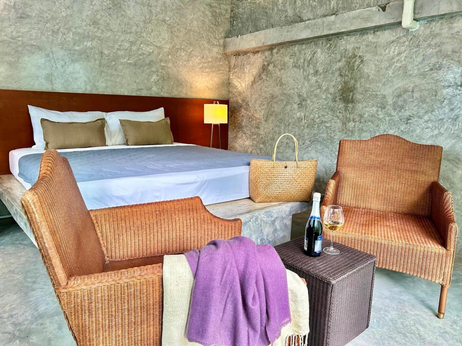 Phuchada Residence Nai Yang Beach Esterno foto