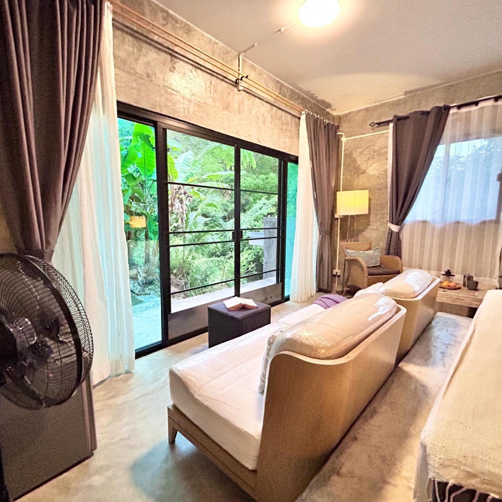 Phuchada Residence Nai Yang Beach Esterno foto